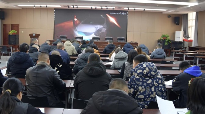 甘肅建科院召開交通安全專項培訓(xùn)會